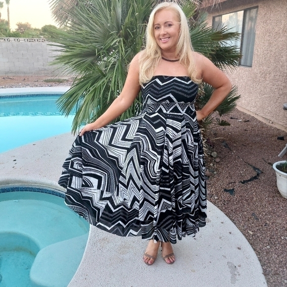 ETCETERA strapless smocked handkerchief dress or can be worn as a skirt size 2 - Picture 10 of 10